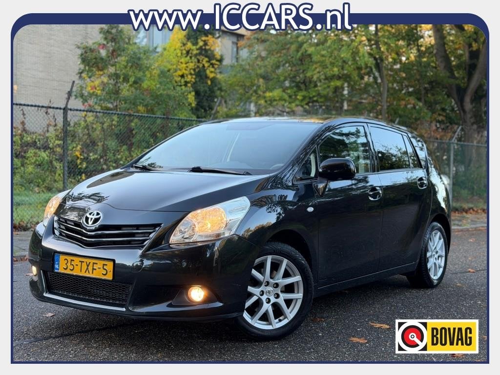 Toyota VERSO 1.6 VVT-I - Pano dak - Navi - 6 bak - Camera -, Euro 5, 15 km/l, Gebruikt, 4 cilinders
