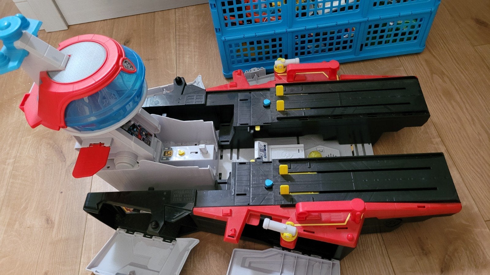 Grote Paw Patrol set met vliegdekschip en voertuigen, Kinderen en Baby's, Ophalen of Verzenden, Gebruikt