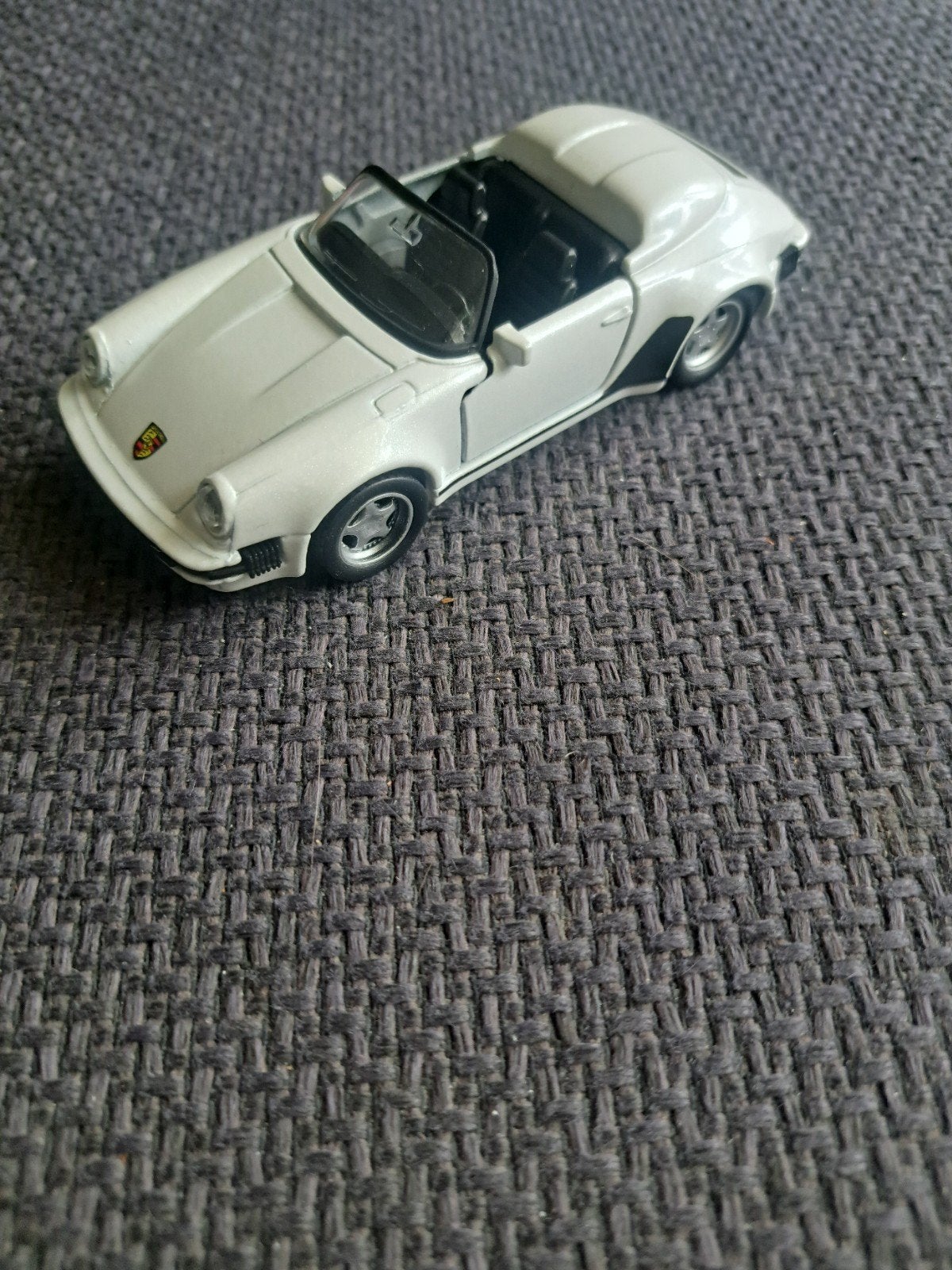 maisto model porsche 911 speedster schaal 1:38, Gebruikt, Auto, Ophalen of Verzenden, N.b
