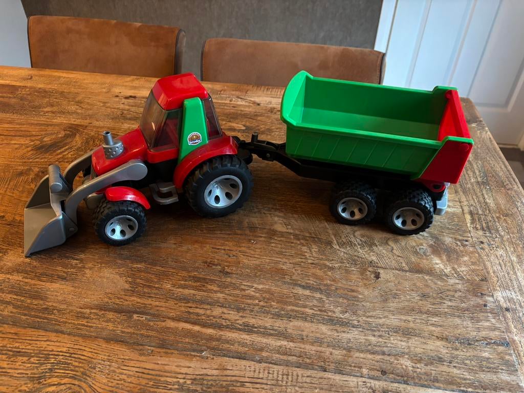Grote Bruder tractor trekker, Hobby en Vrije tijd, Modelauto's | 1:32, Ophalen of Verzenden, Zo goed als nieuw, Tractor of Landbouw
