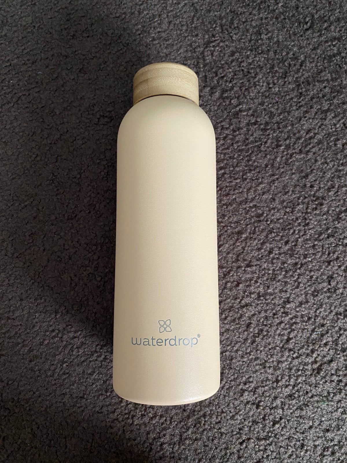 Nieuwe waterdrop fles in de kleur peach, Ophalen, Zo goed als nieuw