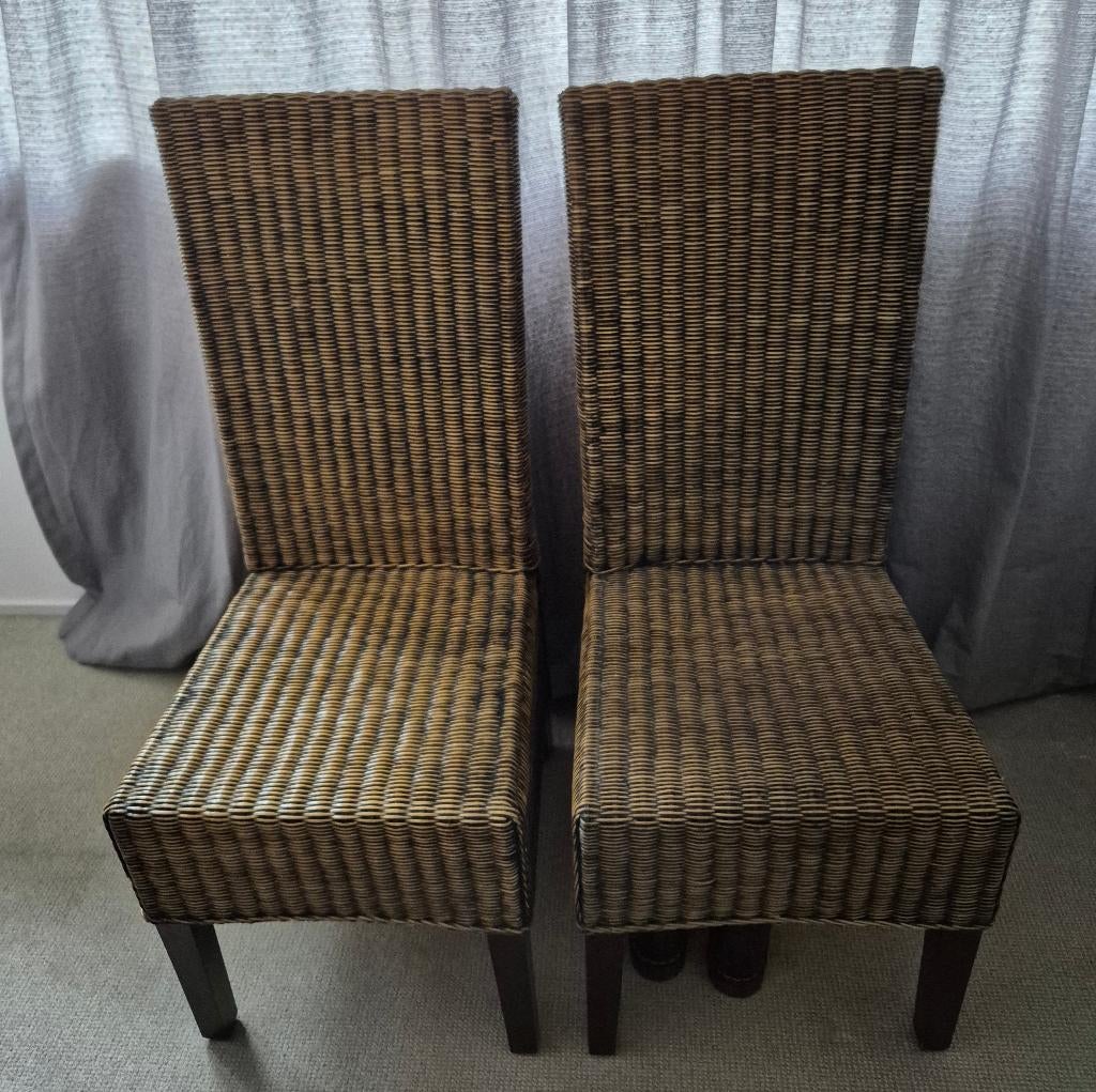 Rotan stoel 2 stuks, Huis en Inrichting, Stoelen, Ophalen, Zo goed als nieuw, Bruin, Twee