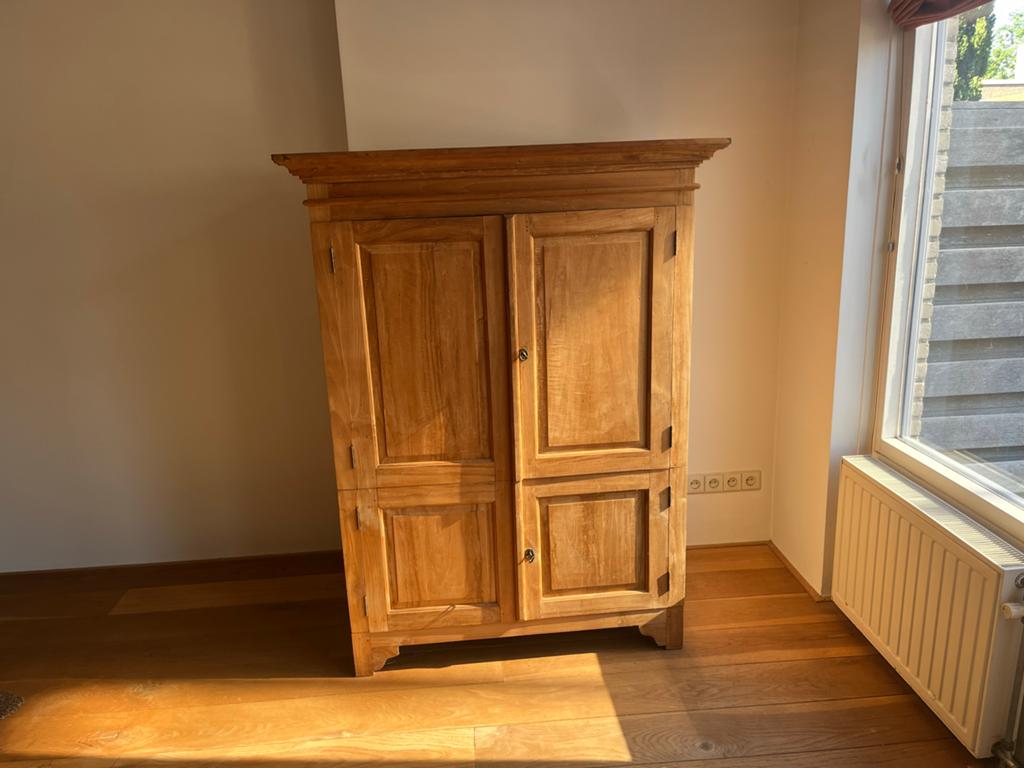 Mooie grenen televisie kast, ook voor andere doeleinden, Ophalen, Gebruikt, 100 tot 150 cm, 50 tot 100 cm
