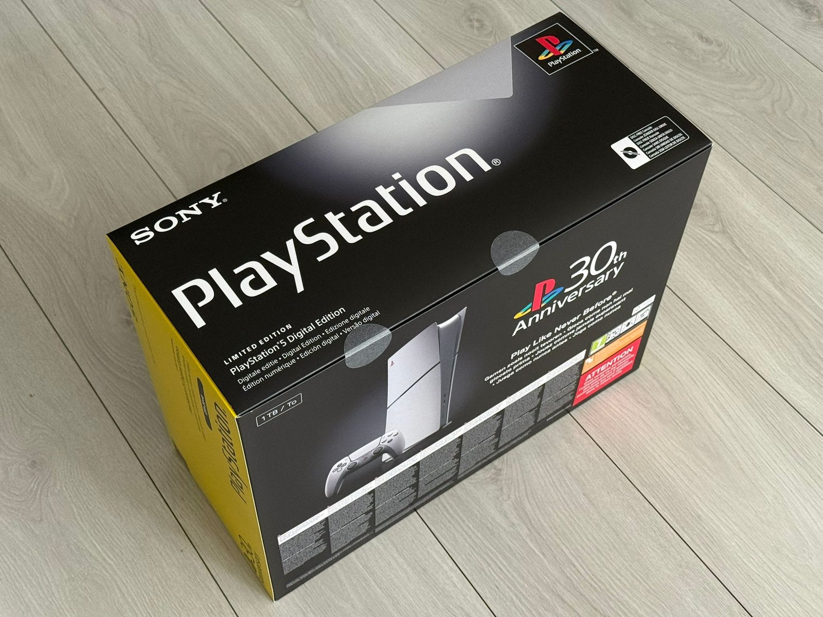 Nieuw: Ps5 slim 30th anniversary limited + nieuwe discdrive, Spelcomputers en Games, Spelcomputers | Sony PlayStation 5, Ophalen