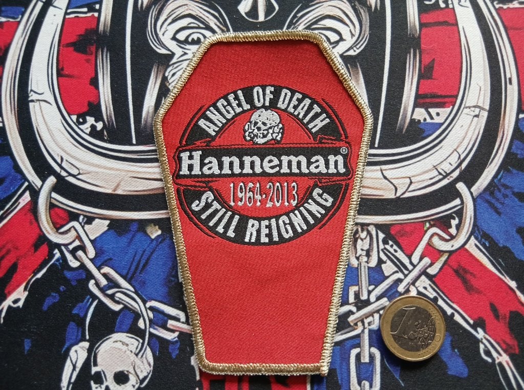 Slayer mooie Jeff Hanneman coffin patch 94 gouden border, Verzamelen, Ophalen of Verzenden, Nieuw, Kleding