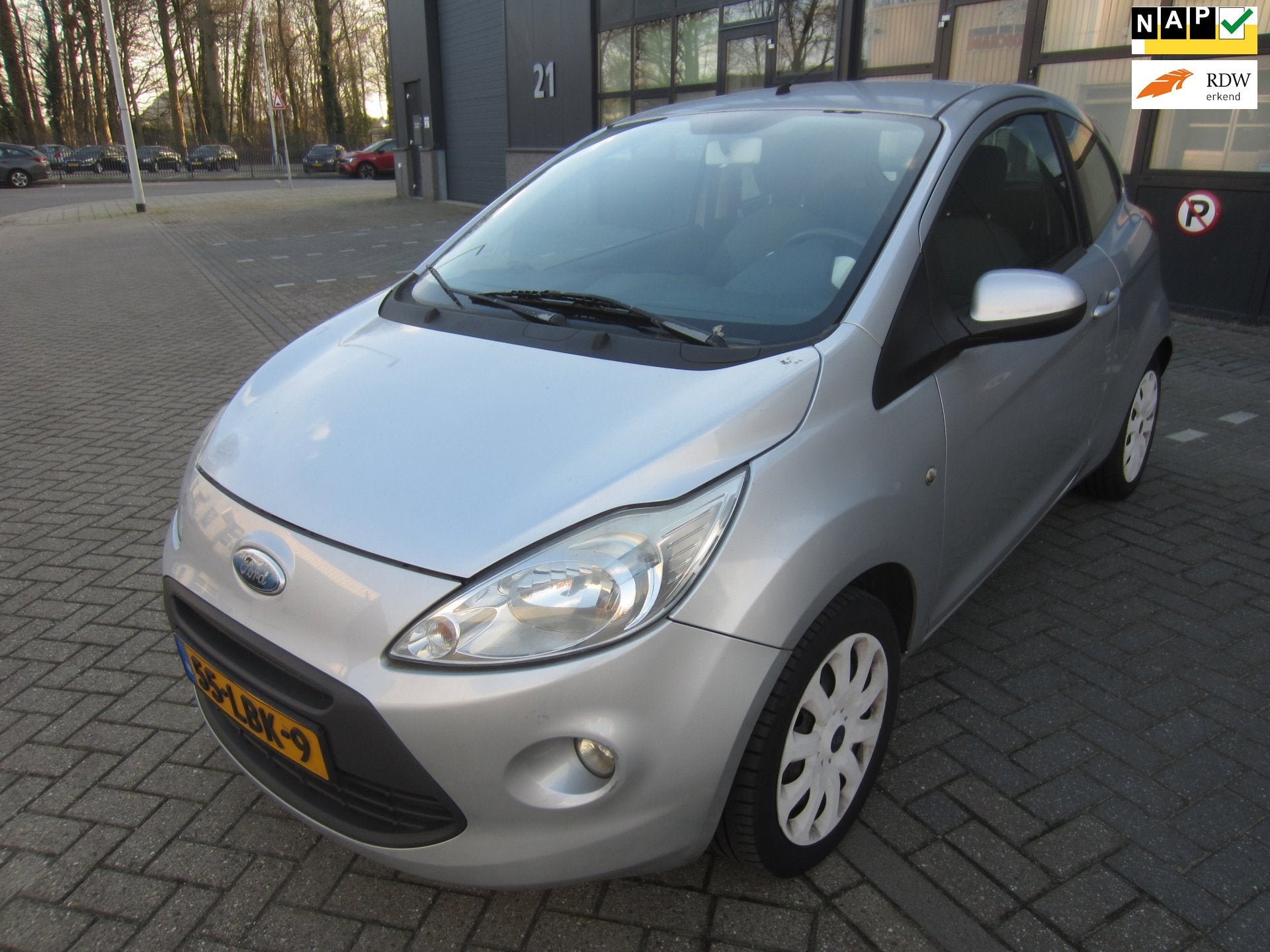 Ford Ka 1.2 Titanium 2010 Airco NAP! APK!, Voorwielaandrijving, Gebruikt, 1242 cc, 4 cilinders
