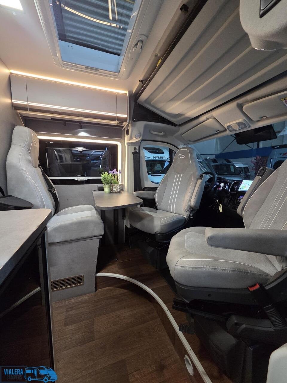 Possl Summit Shine 600L *AUTOMAAT 180pk* 2025*ACC*Nieuwstaat, Caravans en Kamperen, Automaat, Buscamper of Camperbus, Pössl, Tot en met 2