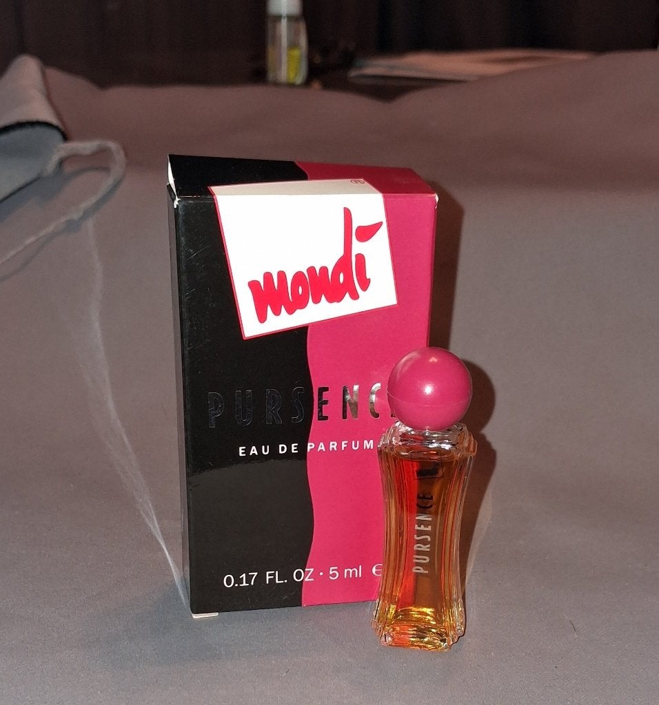 Parfum miniatuur - Mondi pursence + doosje, Ophalen of Verzenden, Zo goed als nieuw, Miniatuur, Gevuld