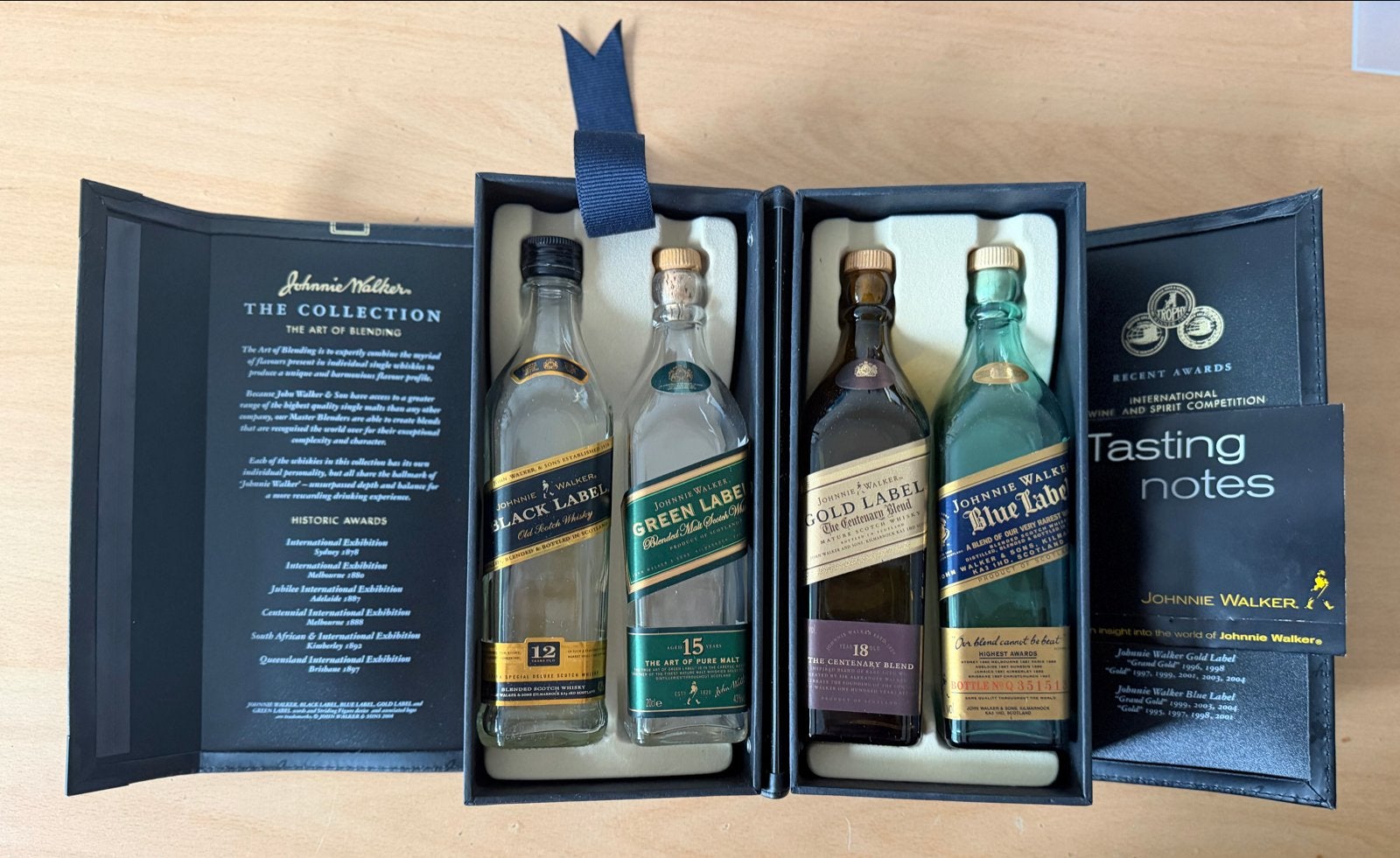 Johnnie Walker The Collection (lege flessen), Verzamelen, Ophalen of Verzenden, Gebruikt
