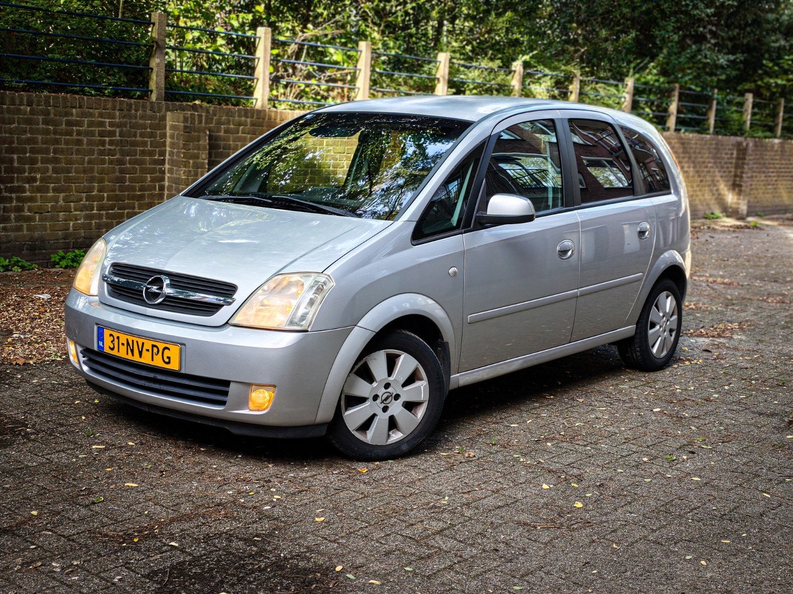 Opel Meriva 1.6NAP 1st eig Cruise Trekh Hoge inst Dealer ond, Auto's, 4 cilinders, Traction-control, Origineel Nederlands, Handgeschakeld