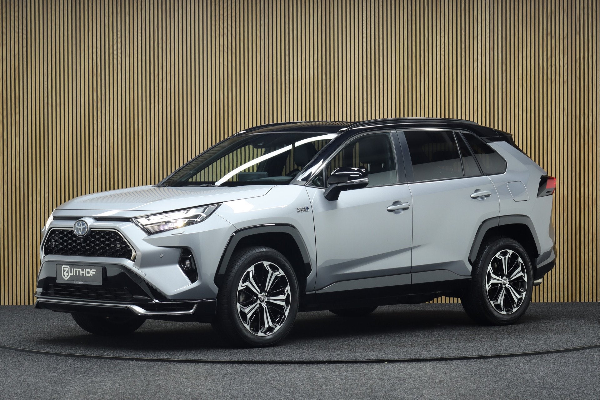 Toyota RAV4 2.5 Plug-in Hybrid AWD Style Bi-Tone | 306 pk |, Gebruikt, Zwart, 4 cilinders, Bedrijf