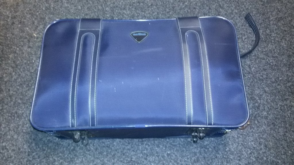 Blauwe koffer van het merk Action, Zo goed als nieuw, Zacht kunststof, 35 tot 45 cm, Ophalen