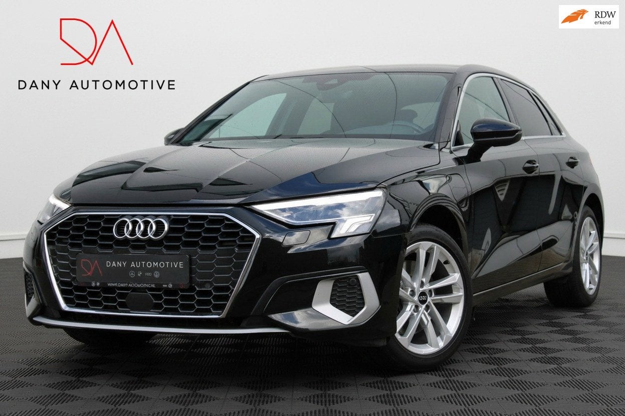 Audi A3 Sportback 40 TFSIe I VITRUAL I ADAPTIVE I SFEERVERL., Dealer onderhouden, Stof, Gebruikt, Euro 6