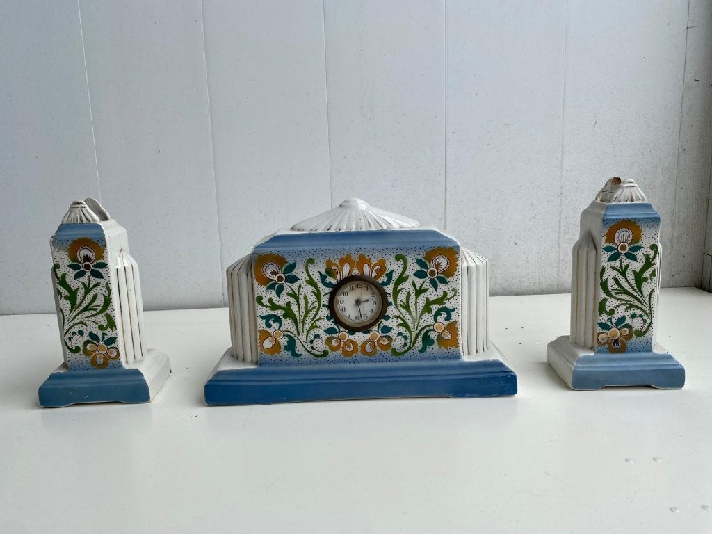 keramieken pendule met 2 zijstukken, bloemendecoratie, Antiek en Kunst, Antiek | Klokken, Ophalen