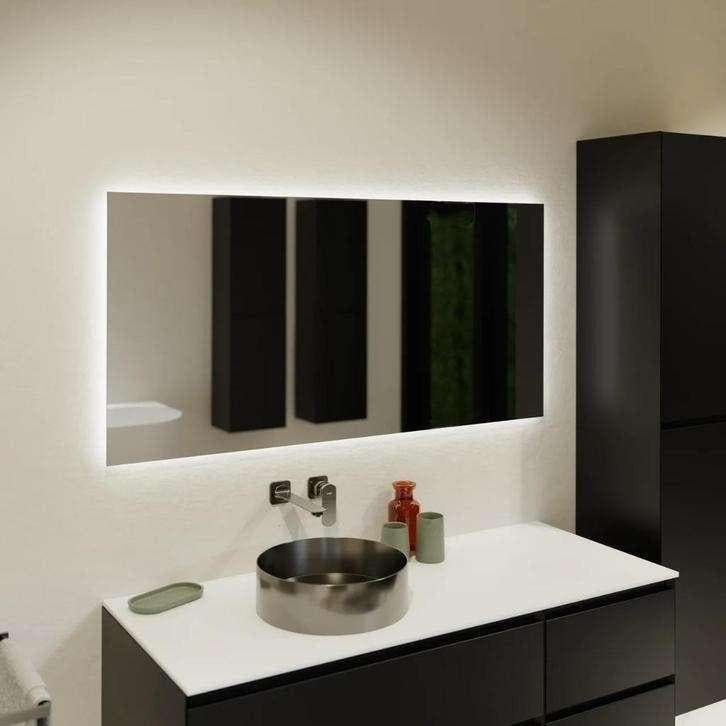 Balmani GIRO spiegelpaneel met LED verlichting en anti-damp, Huis en Inrichting, Woonaccessoires | Spiegels, Nieuw, 125 cm of meer