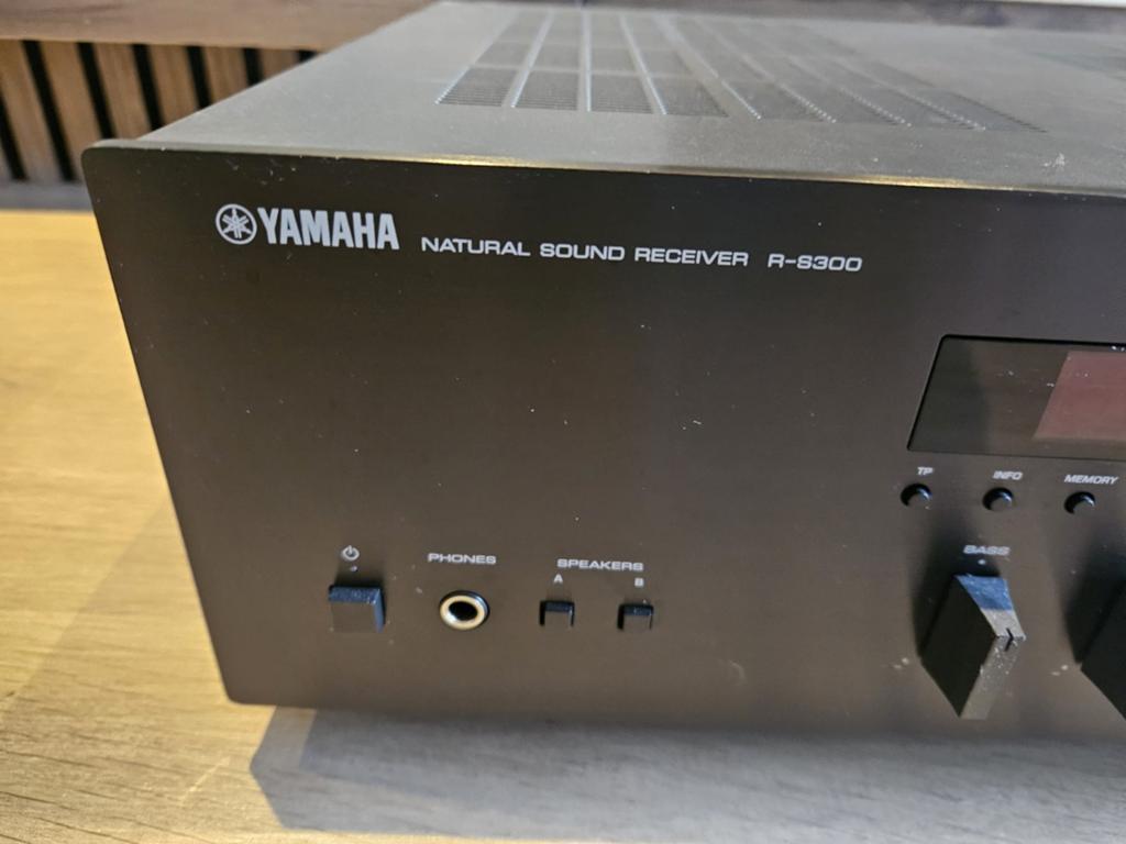 Yamaha R-S300 Natural Sound Receiver, Ophalen of Verzenden, Zo goed als nieuw, 120 watt of meer, Yamaha