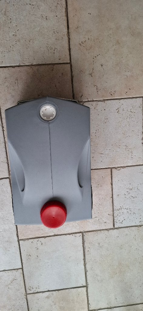 Vuil watertank, Ophalen, Gebruikt