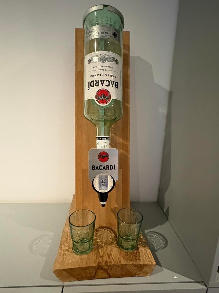 Bacardi accesiore, Ophalen, Zo goed als nieuw, Minder dan 50 cm, Minder dan 5 flessen