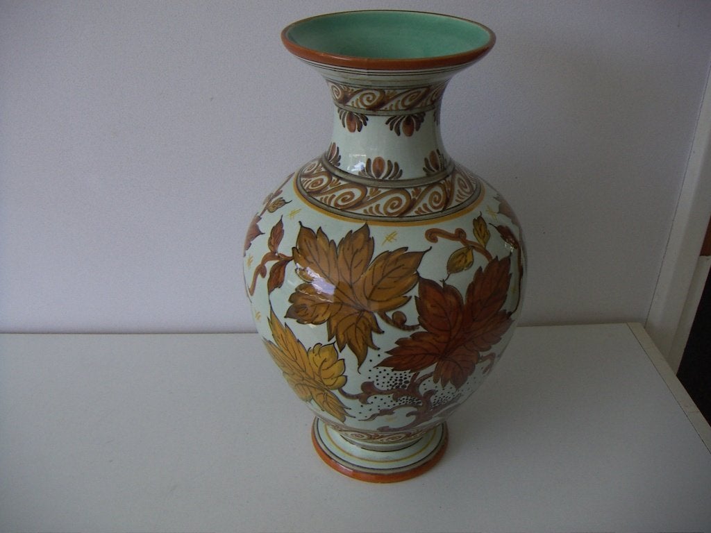 Zuid Holland Gouda plateel keramiek vaas jr.ca.1950. Claire., Meerkleurig, Handgemaakt, Ophalen of Verzenden, Zo goed als nieuw