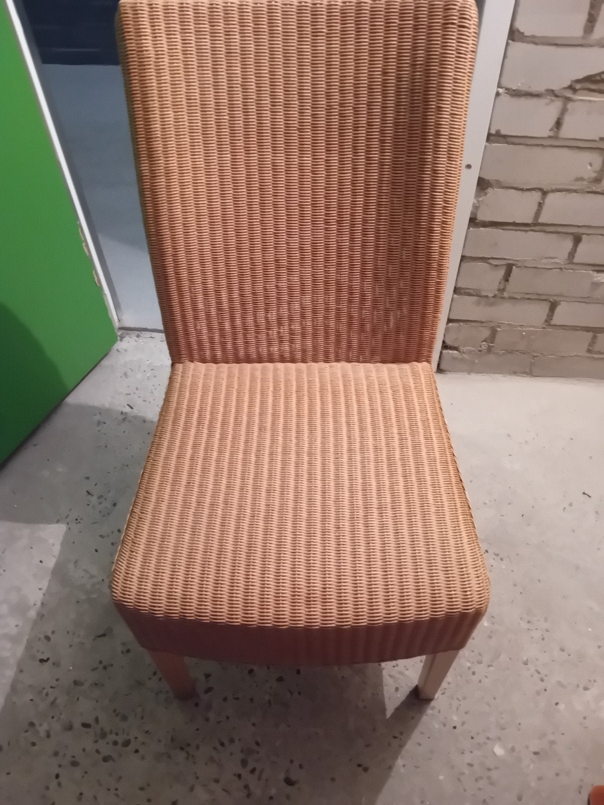 2 mooie  rieten  stoelen  te koop, Ophalen, Twee, Bruin, Nieuw