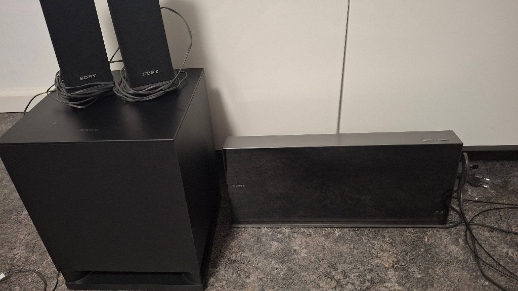 Sony Home Cinema Set (zonder afstandsbediening), Ophalen, Gebruikt, 2.1-systeem, Blu-ray-speler