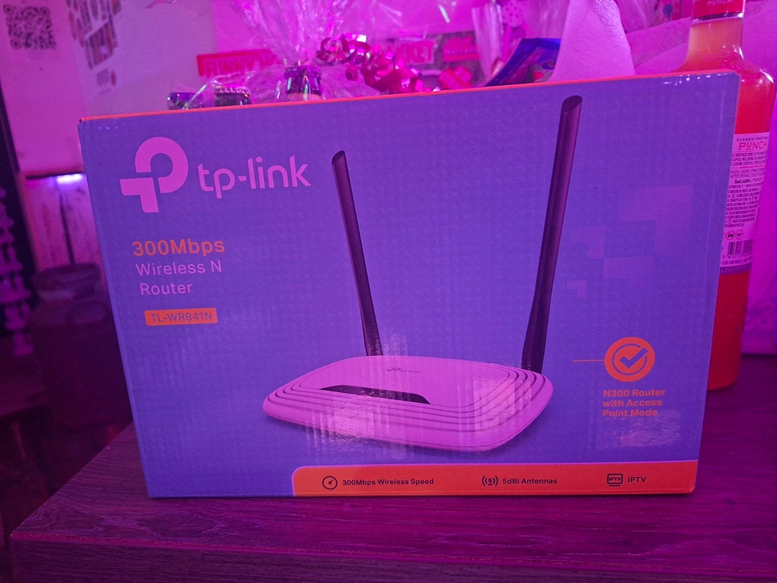 TP-Link 300Mbps Wireless N Router (TL-WR841N), Computers en Software, Netwerk switches, Nieuw, Ophalen of Verzenden
