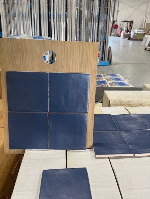 Wandtegel 13x13 Blauw Mat — Handgemaakte look | €29,95 p/m², Keramiek, Overige typen, Nieuw, Ophalen of Verzenden