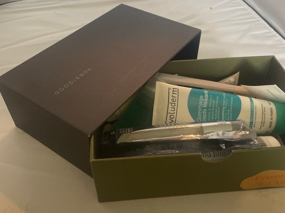 Goodiebox met diverse beautyproducten, Ophalen of Verzenden, Zo goed als nieuw, Overige typen