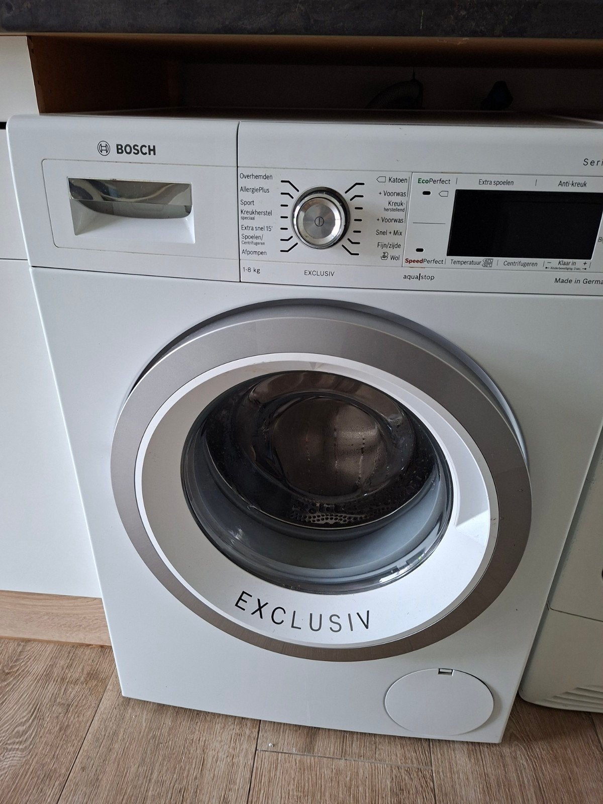 Foto 5 van Miele W960 Meteor V9660 Wasmachine - Voorlader en Bosch Wasm
