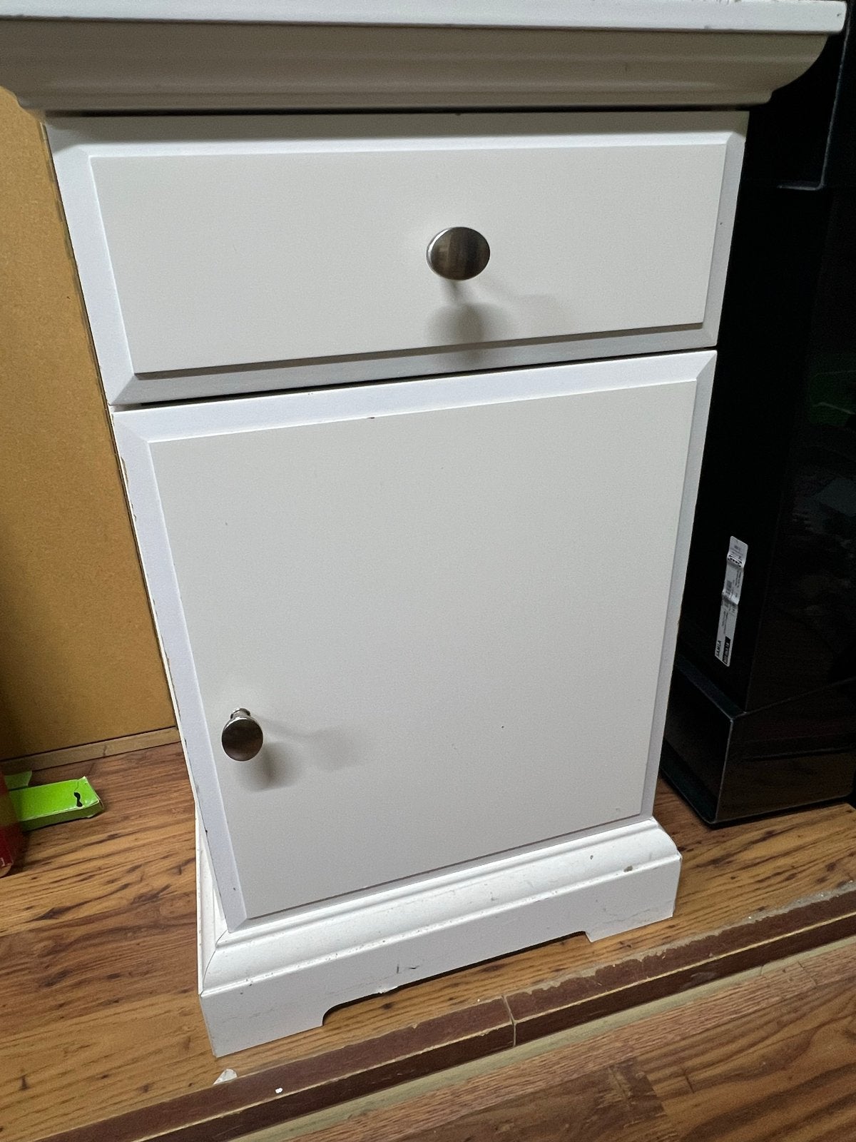 Wit nachtkastje met lade - 2 stuks Ophalen, Ophalen, Gebruikt, Minder dan 45 cm, 55 tot 70 cm