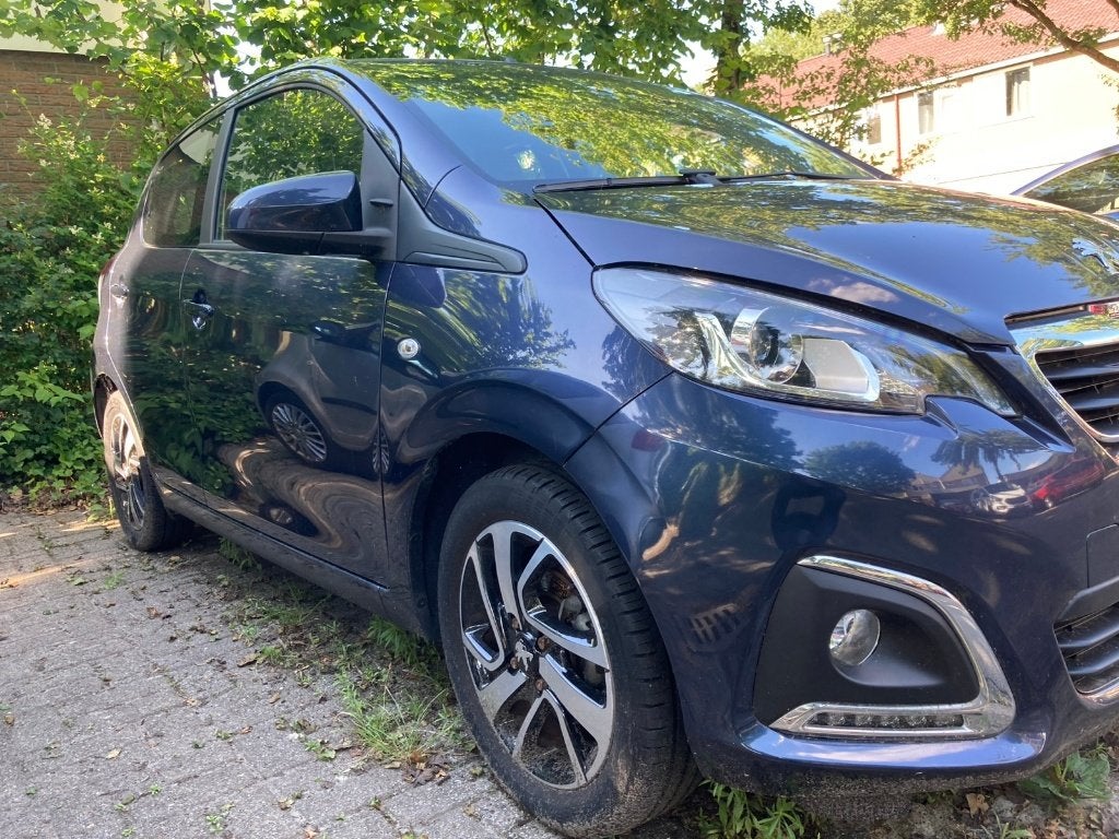Peugeot 108 Allure 1.0 12V E-vti 68PK 5DR Aut5 2016 Blauw, Auto's, Peugeot, Particulier, Achteruitrijcamera, Airbags, Automatische klimaatregeling