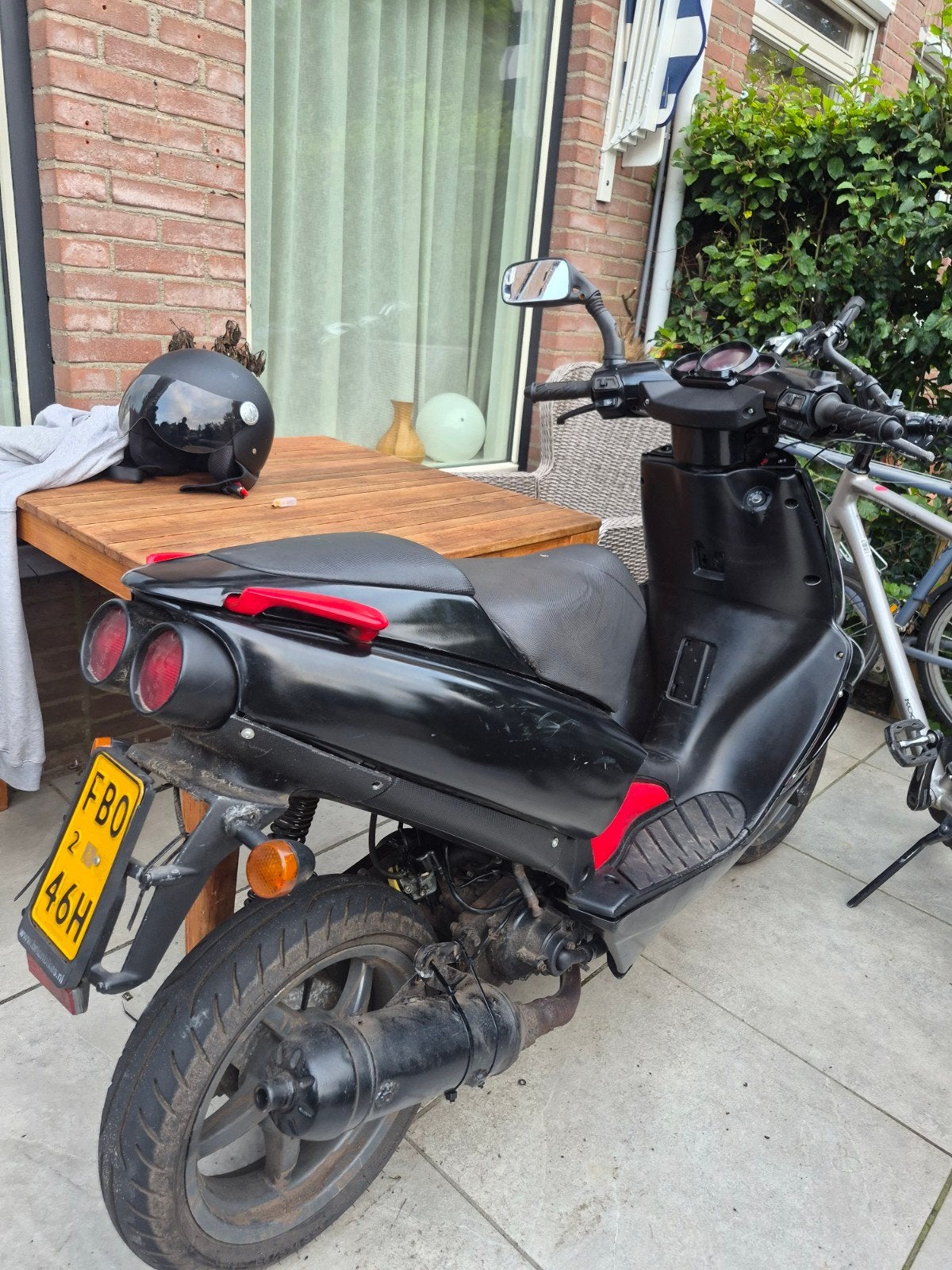aprilia sr50 tekoop, Fietsen en Brommers, Ophalen, Gebruikt, Maximaal 45 km/u, SR 50