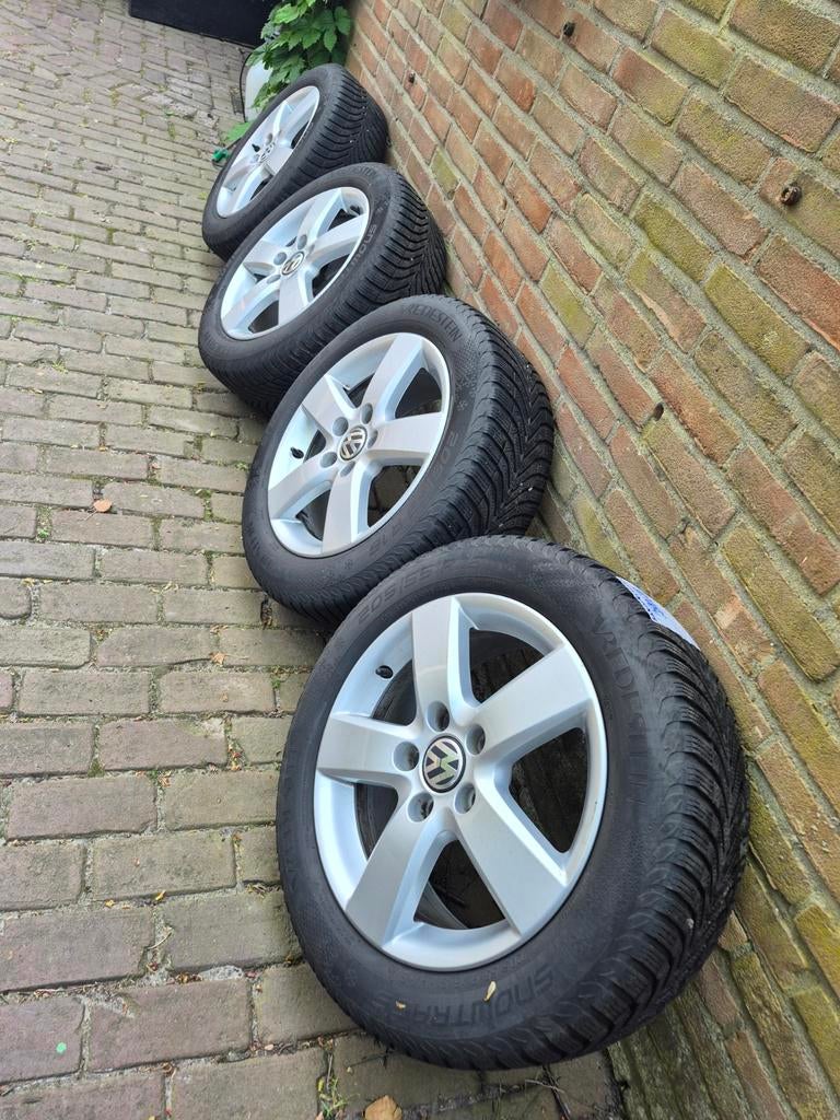 Winterbanden set 16" VW Skoda Seat.., 16 inch, Banden en Velgen, 205 mm, Winterbanden