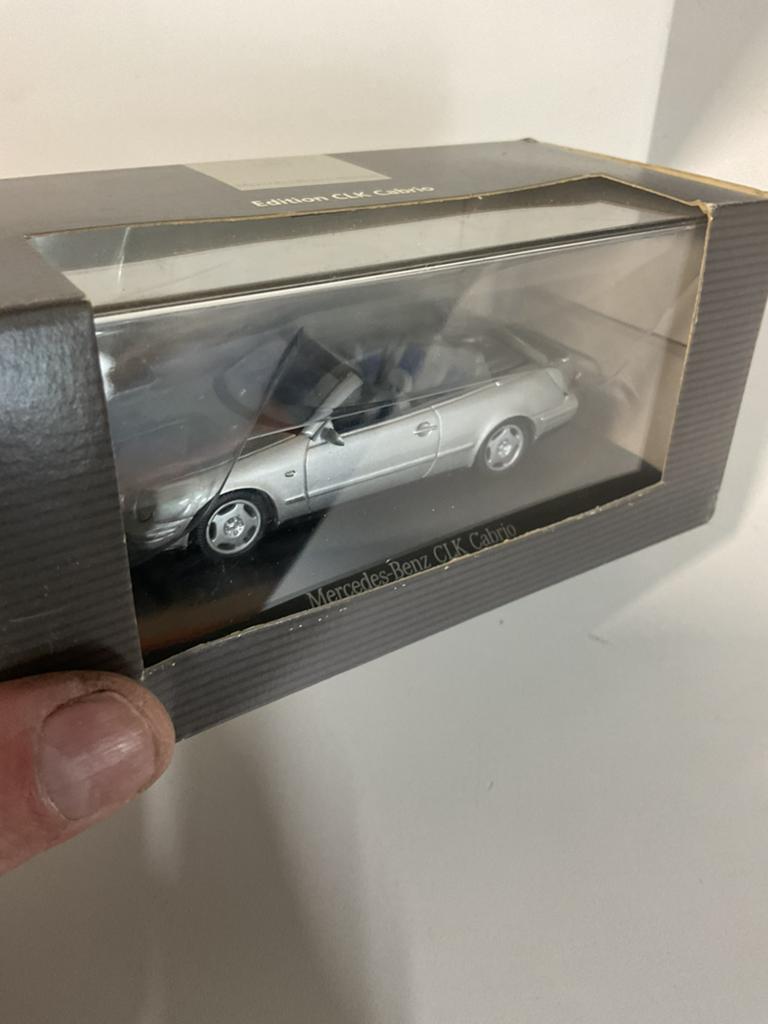 Mercedes-Benz CLK Cabriolet 1:43 nieuw in verpakking, Hobby en Vrije tijd, Modelauto's | 1:43, Ophalen, Nieuw, Auto, Overige merken