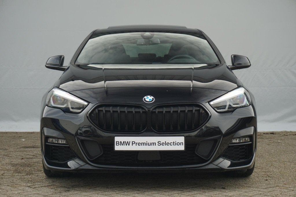 BMW 2 Serie Gran Coupé 218i M Sport Pano Hifi, Auto's, BMW, Gebruikt, 1350 kg, Met garantie (alle), Zwart
