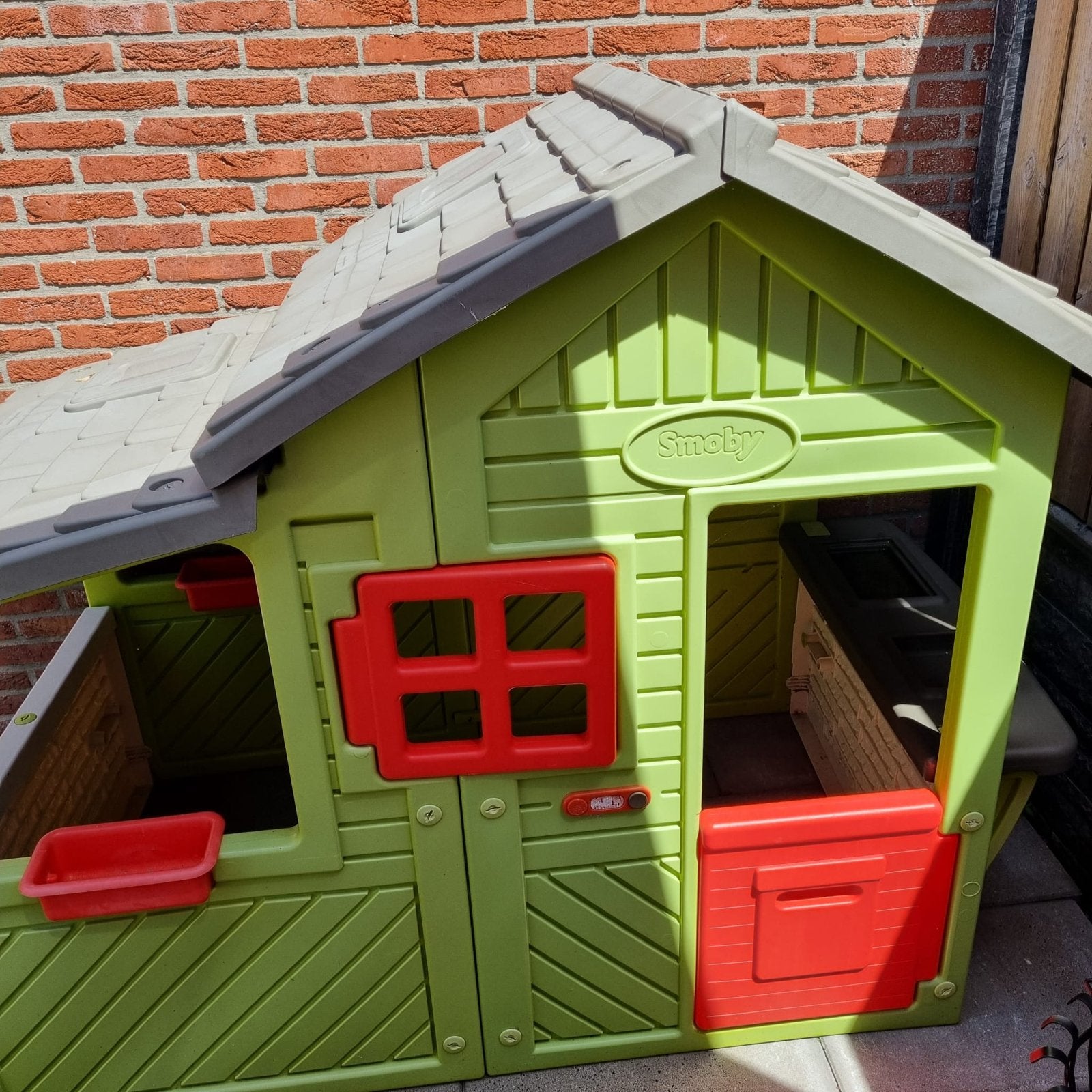 Smoby Speelhuisje voor Kinderen - Groen/Rood, Ophalen of Verzenden, Gebruikt, Kunststof