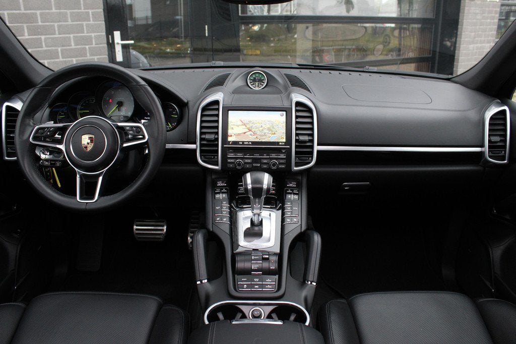 Porsche Cayenne 3.0 S E-Hybrid / Panoramadak / Chrono / N.A., Auto's, Porsche, Automaat, Cayenne, Gebruikt, 2995 cc