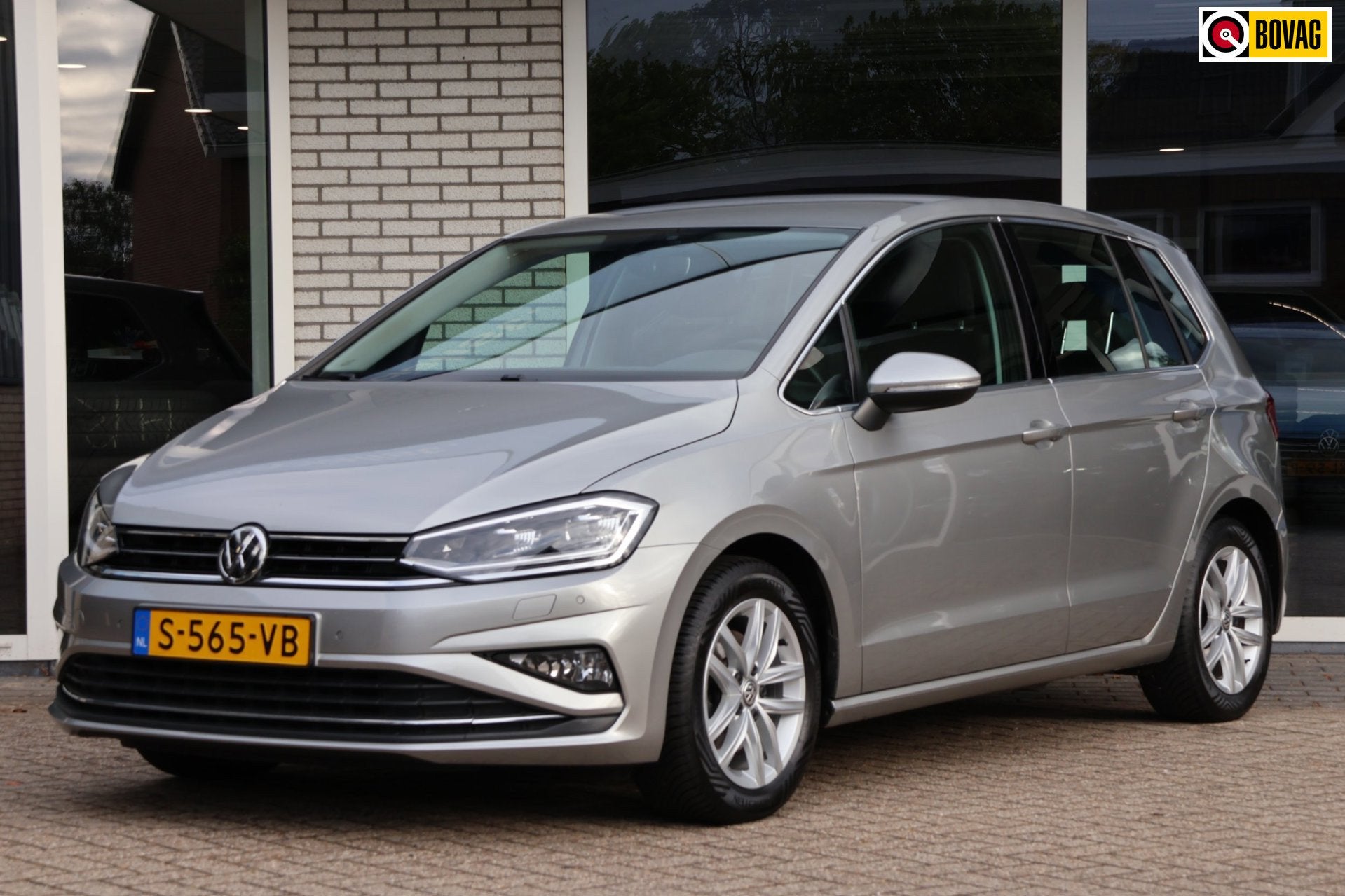Volkswagen Golf Sportsvan 1.5 TSI Highline AUTOMAAT Leer Tre, 4 cilinders, 150 pk, Bedrijf, 19 km/l