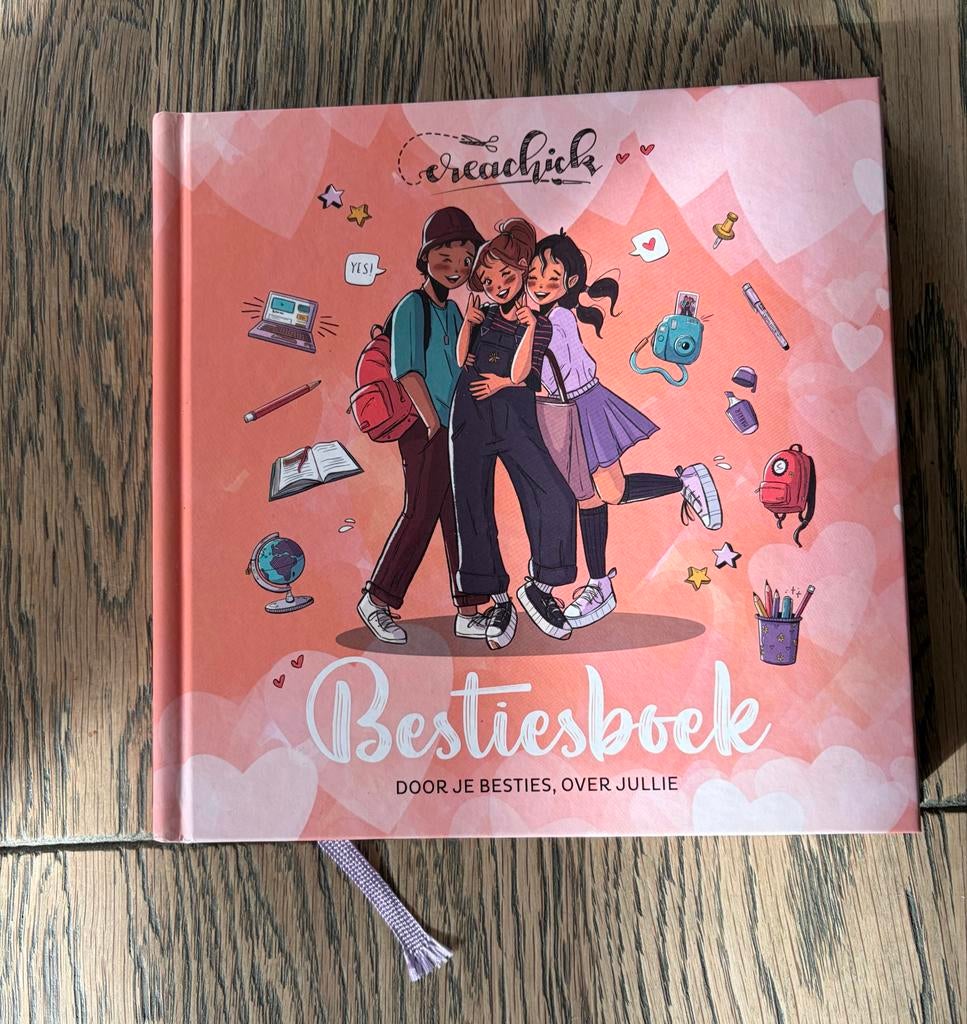 Bestiesboek van Creachick - Zo goed als nieuw, Ophalen of Verzenden, Zo goed als nieuw, Non-fictie