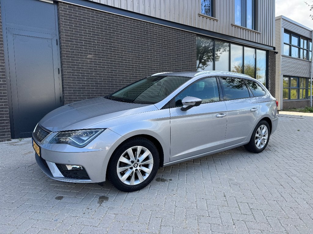 SEAT Leon ST 1.0 EcoTSI Business Intense | Alcantara | LED, Auto's, Voorwielaandrijving, Dealer onderhouden, Elektronische parkeerrem