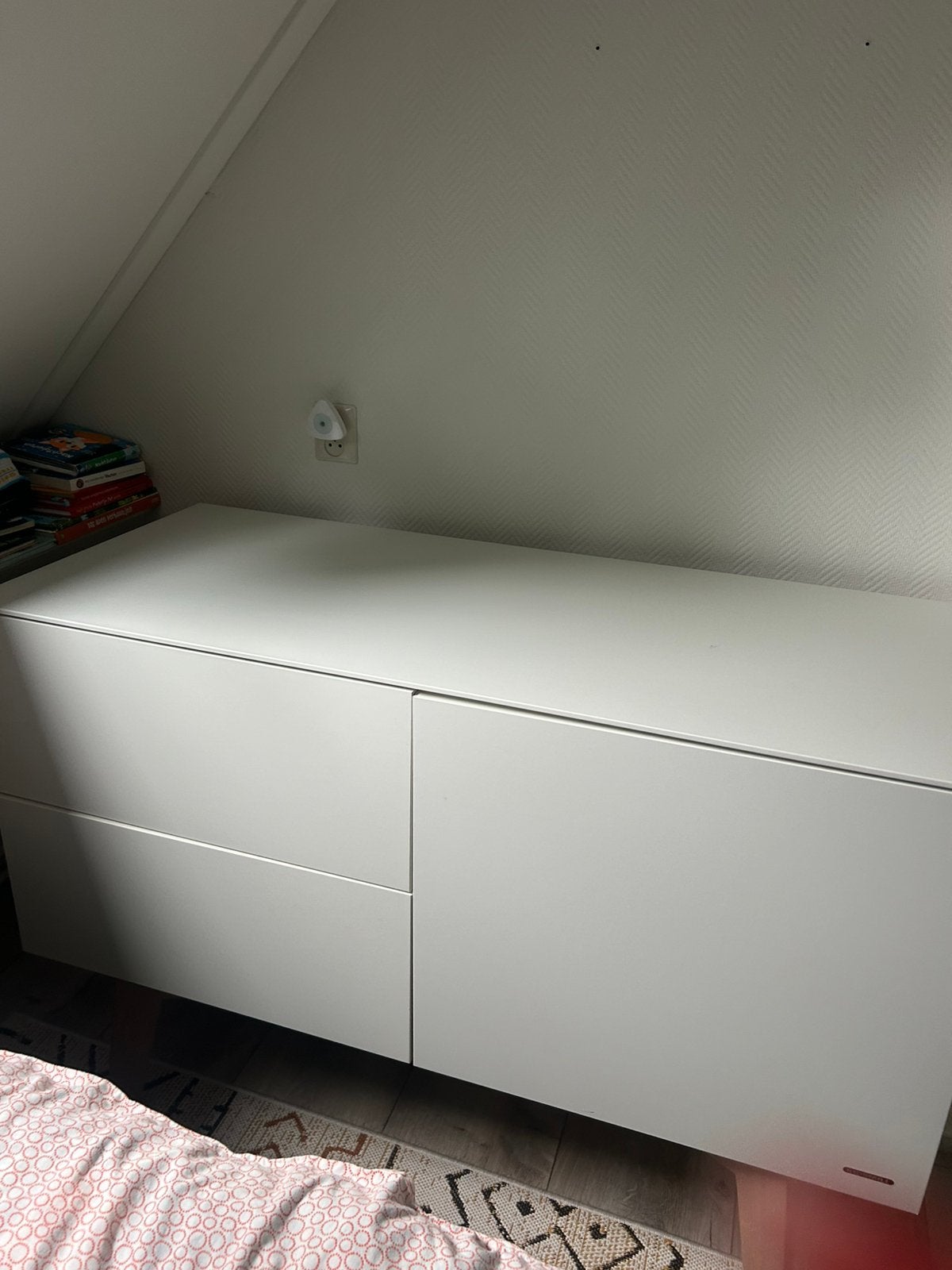 Commode wit en strak model, Ophalen of Verzenden, Zo goed als nieuw, Eenpersoons, Wit