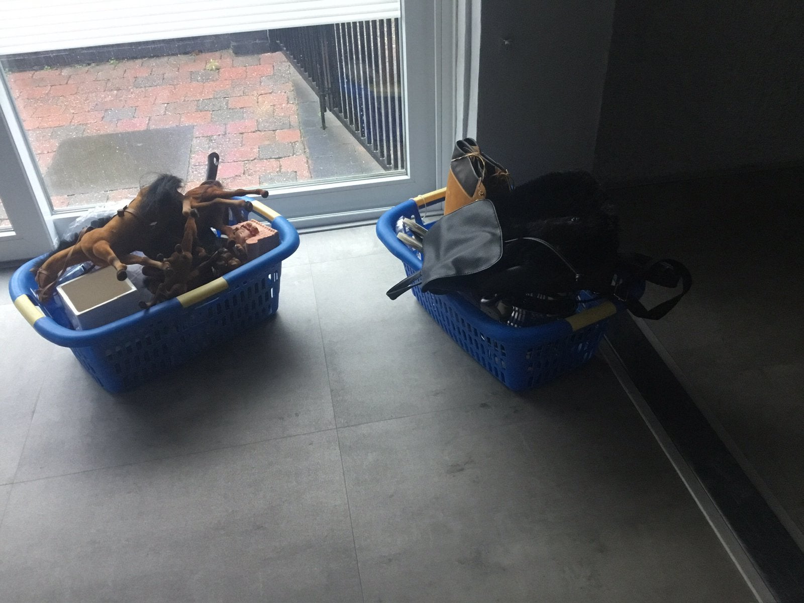 Mooie rommelmarkt spullen, Ophalen