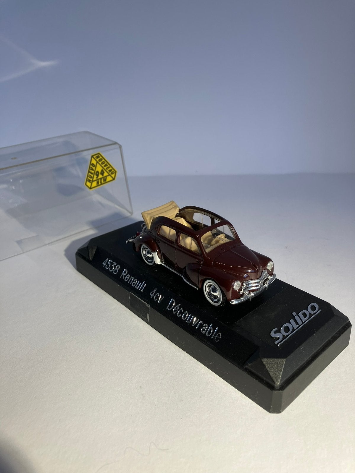 Renault 4CV Decouvrable, Solido 1:43 bruin metallic, Ophalen of Verzenden, Nieuw, Auto