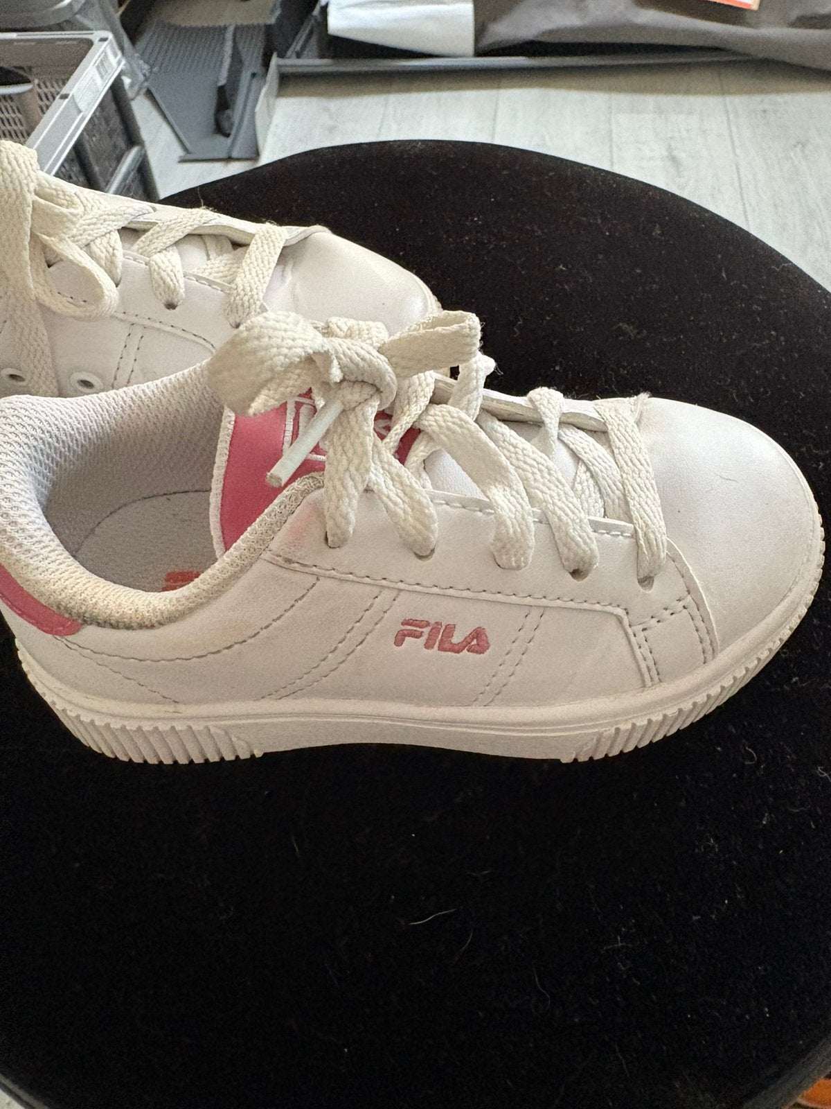Fila schoenen maat 26 roze/wit meisjes, Ophalen of Verzenden, Zo goed als nieuw, Schoenen