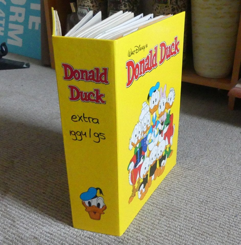 Donald Duck Extra 1994 deels + 1995 compleet in verzamelband, Boeken, Stripboeken, Gelezen, Ophalen of Verzenden, Walt Disney