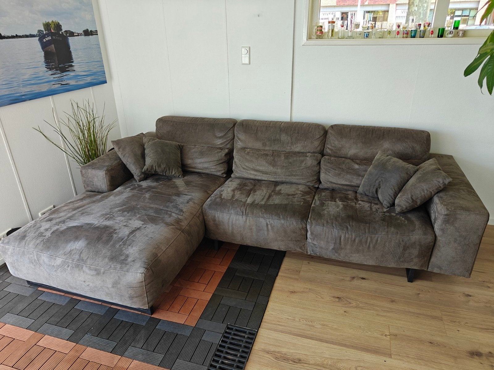 Ruime hoekbank met loungegedeelte, kleur groen, Huis en Inrichting, Banken | Bankstellen, Ophalen, 250 tot 300 cm, Gebruikt, 100 tot 125 cm