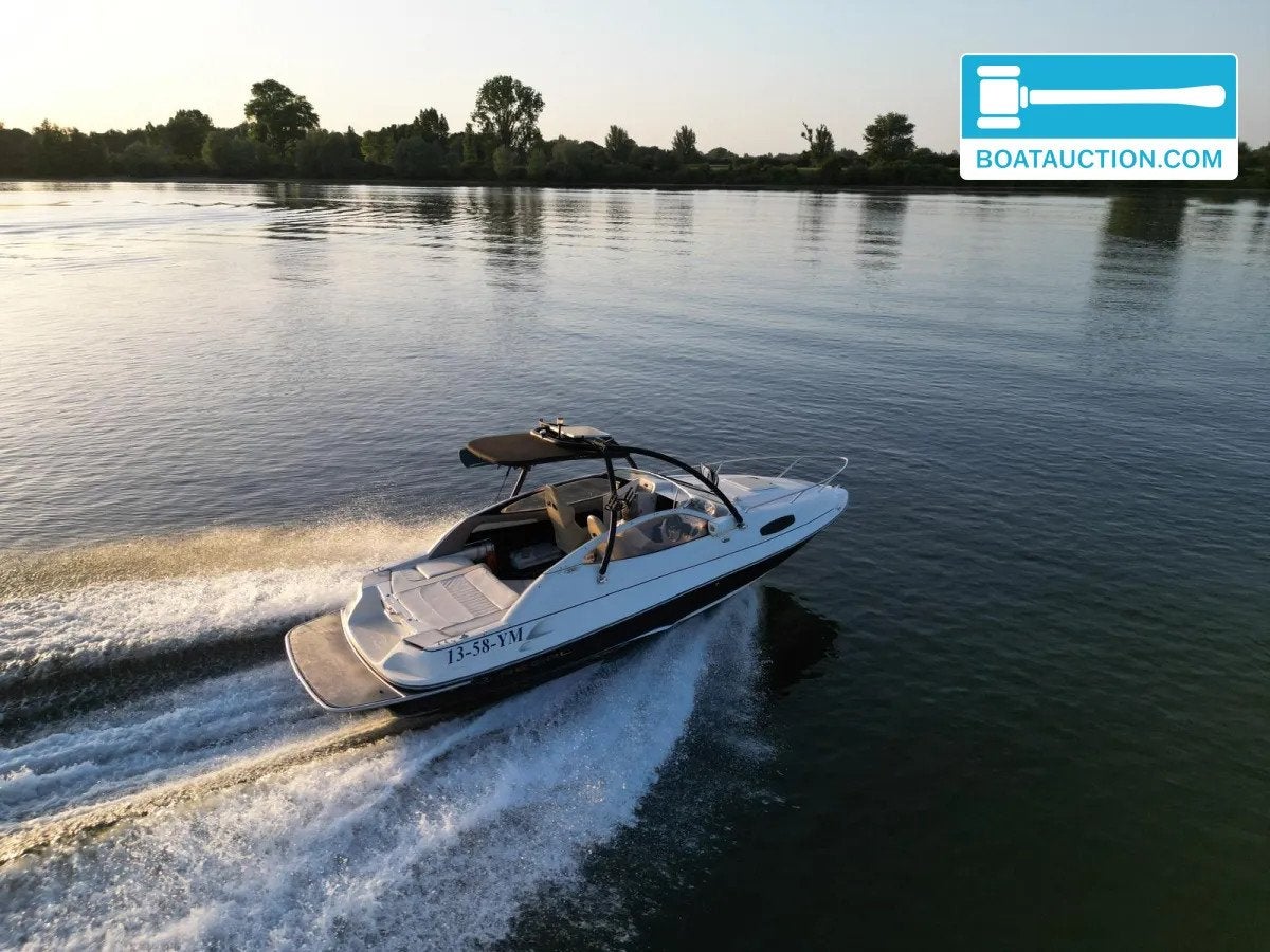 Regal 2150 nu in de online veiling., 3 m, Regal, Gebruikt, Binnenboordmotor