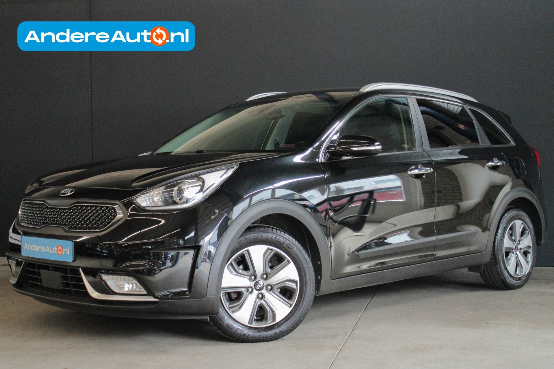 Kia Niro 1.6 GDi Hybrid DynamicLine |stoel/stuurverwarming|A, Dealer onderhouden, Gebruikt, Zwart, Automatische klimaatregeling