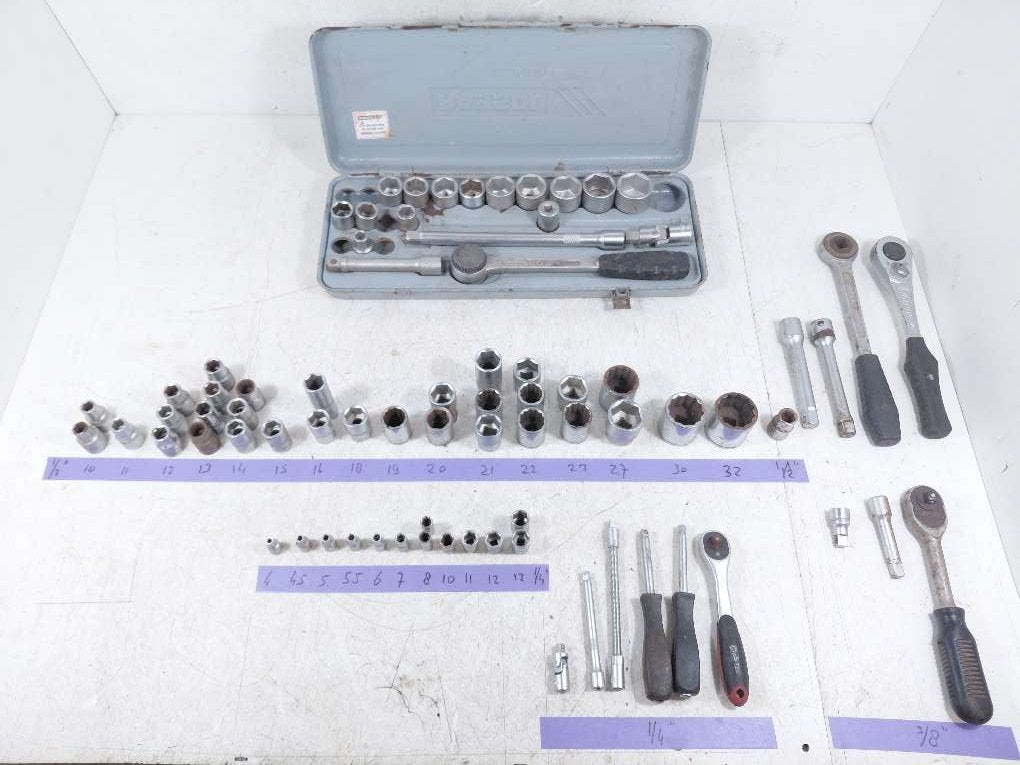 1/2" doppendoos (niet compleet) + losse doppen en overige., Niet ingevuld, Gebruikt, Niet ingevuld, Ophalen of Verzenden