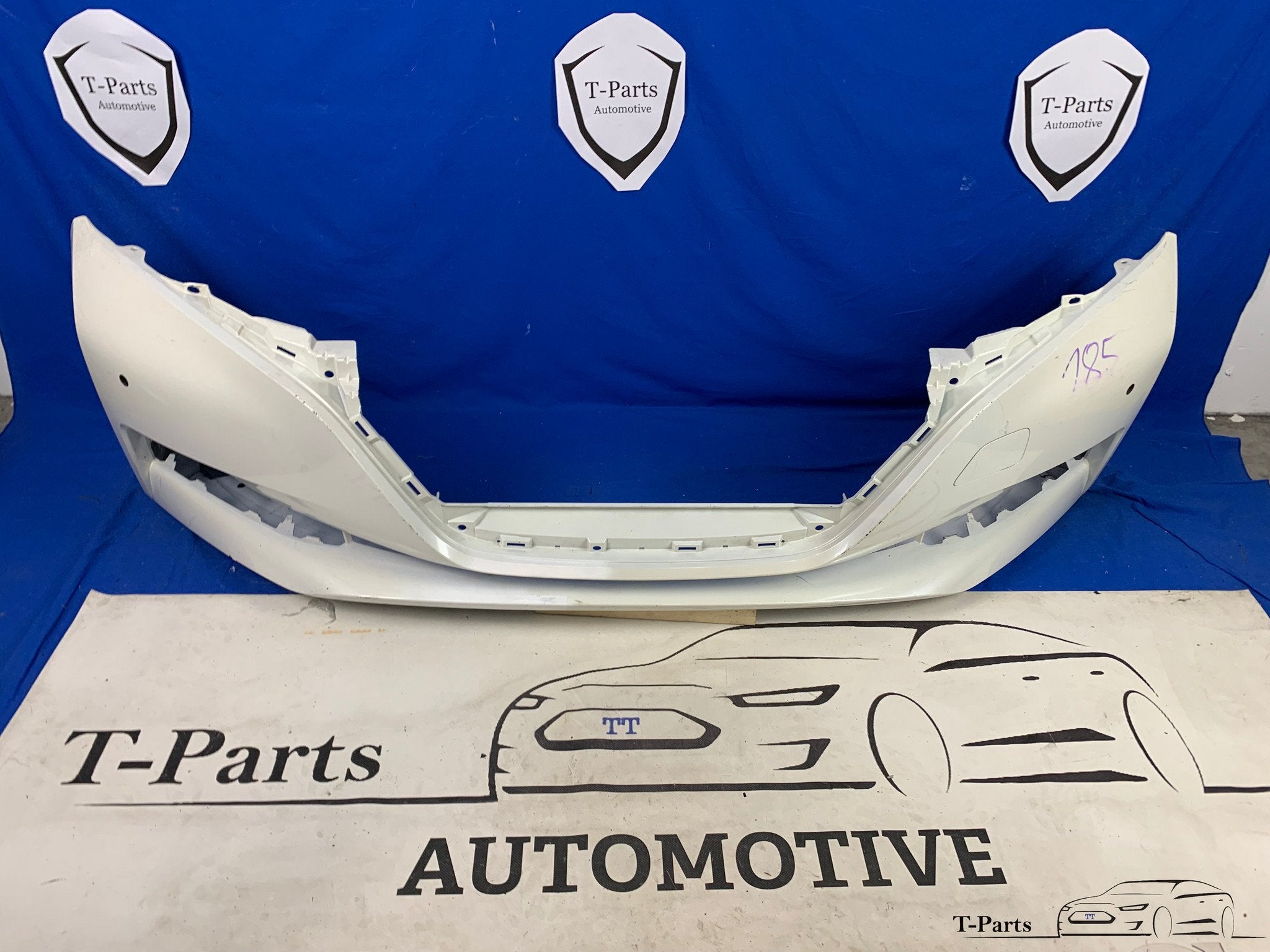 Nissan leaf voorbumper bumper 2017+ PDC, Auto-onderdelen, Info@fabrikant.eu, Ophalen of Verzenden, Bumper, Fabrikant BV
